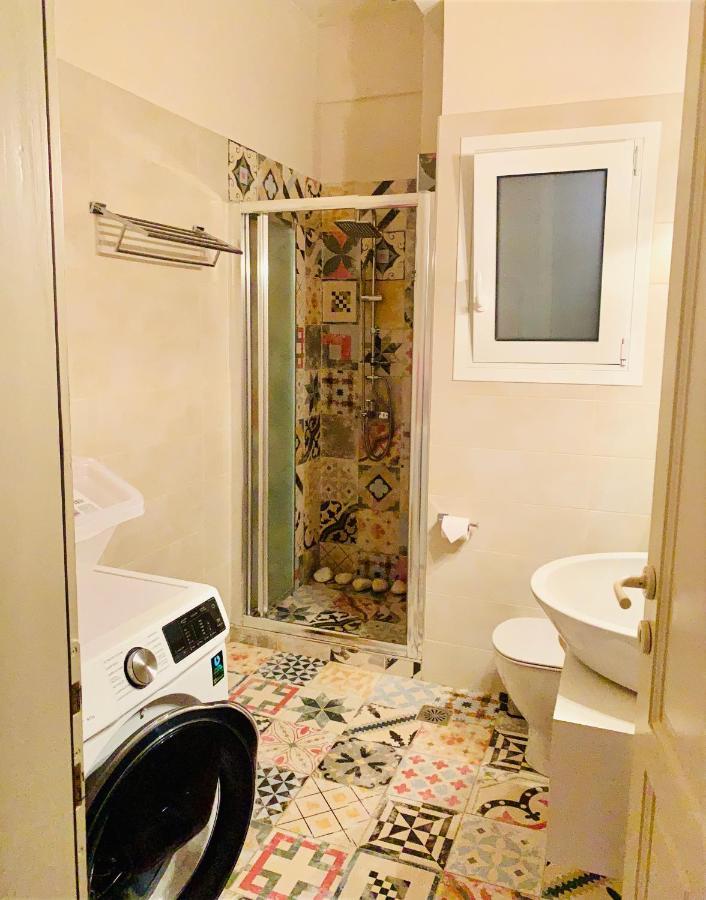 Bring Only Your Toothbrush! Athènes Extérieur photo